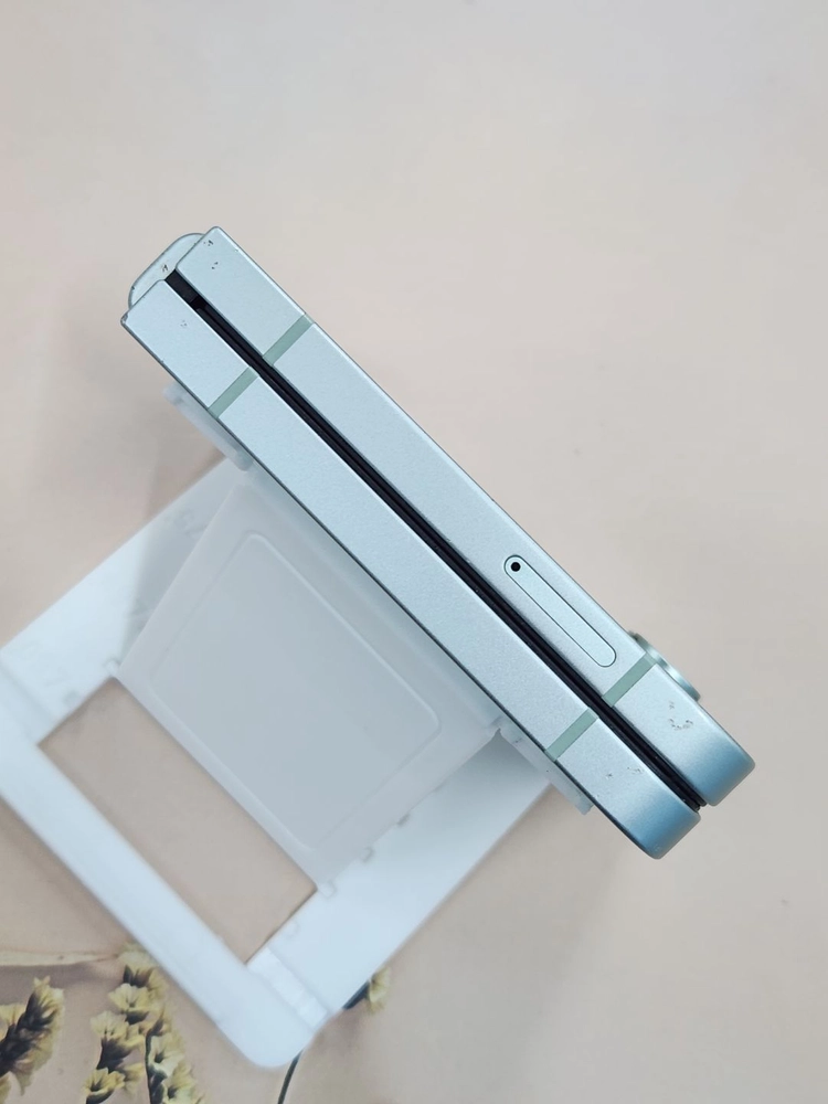갤럭시Z플립6 256G 무잔상 그린 63921 이미지