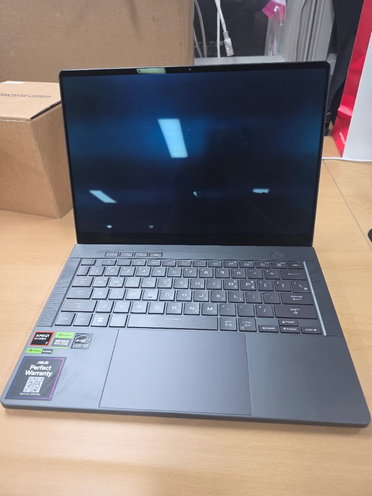 제피러스 g14 (4060/32G/512G) GA403UV 이미지