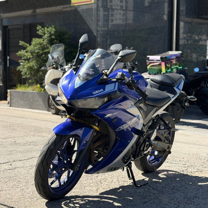 야마하 YZF- R3 / 2017년식 4만km / 컨디션 좋은 차량 판매합니다. 이미지