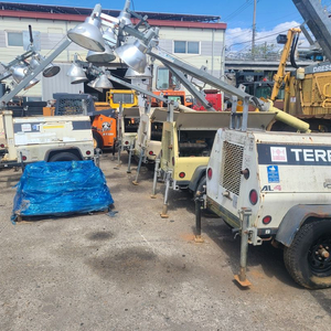TEREX AL4 이동식 디젤 발전기 라이트타워 여러 대 보유 이미지