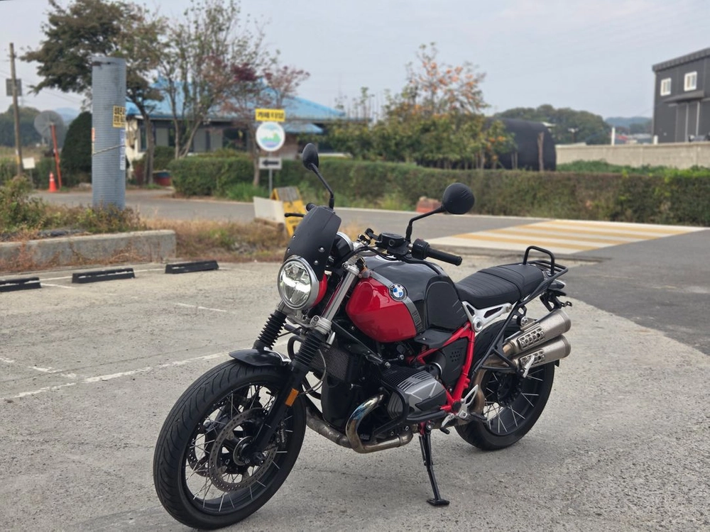BMW 알나인티 스크램블러 21년식 719옵션 2.0만km 차량 판매합니다 이미지