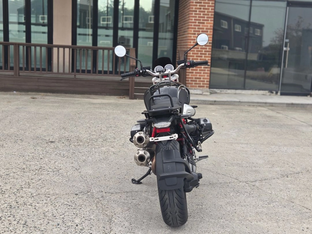 BMW 알나인티 스크램블러 21년식 719옵션 2.0만km 차량 판매합니다 이미지