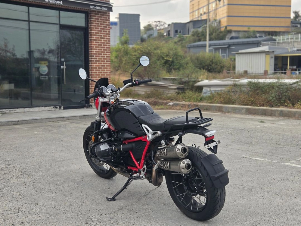 BMW 알나인티 스크램블러 21년식 719옵션 2.0만km 차량 판매합니다 이미지