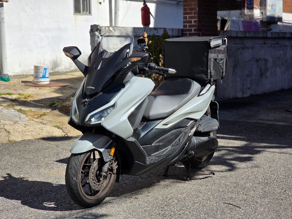 25년식/포르자350cc/6만/앞뒤블박/최상급매물팝니다 - 안심되는 중고거래