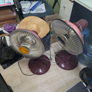 스탠드형 전기히터 개당 5000원 이미지