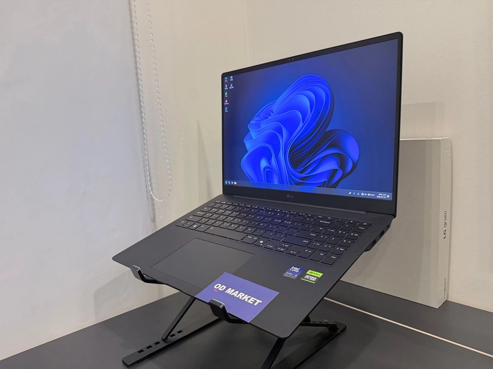 LG 그램 사무용 게이밍 노트북(RTX5050,울트라5,32G) 이미지