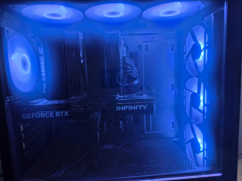7800x3d, 5070 본체 - 안심되는 중고거래