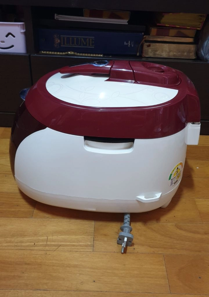 쿠쿠 IH 10인용 압력밥솥 CRP-HLF1060SR 판매해요 이미지