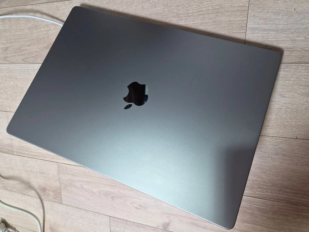 애플 MacBook Pro 16인치 2021년형 이미지