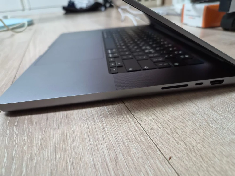 애플 MacBook Pro 16인치 2021년형 이미지