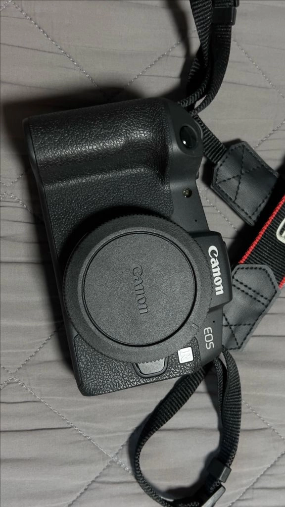 캐논 EOS RP 카메라 + RF 35mm F1.8 Macro 렌즈 + RF 24-105 F4 L 렌즈 풀박스 판매 - 안심되는 중고거래