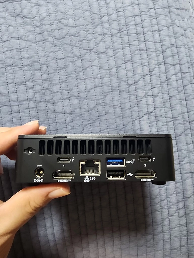 ASUS NUC 13 PRO 팝니다. 미니PC 이미지