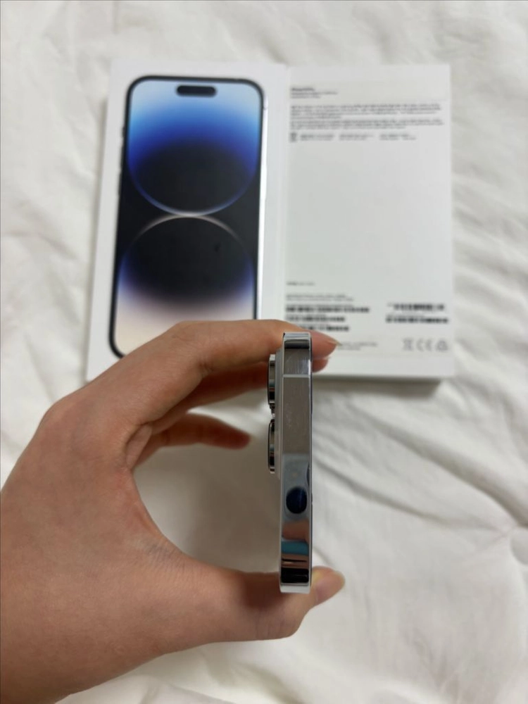 새상품급 아이폰 14pro256GB 실버 (배터리89%) 이미지