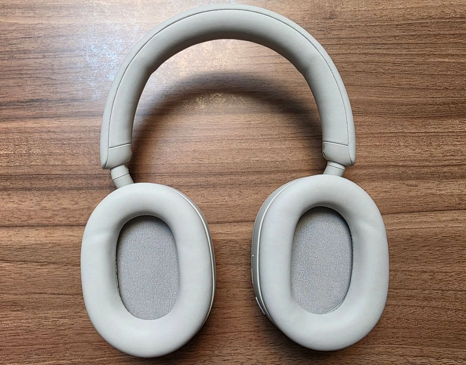 소니 WH-1000XM5 헤드폰 실버 이미지