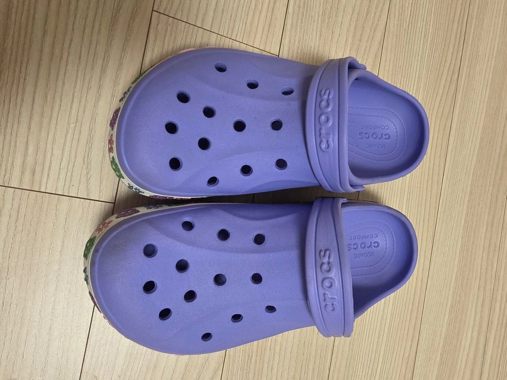 크록스 클래식 클로그 j3 (220) 이미지