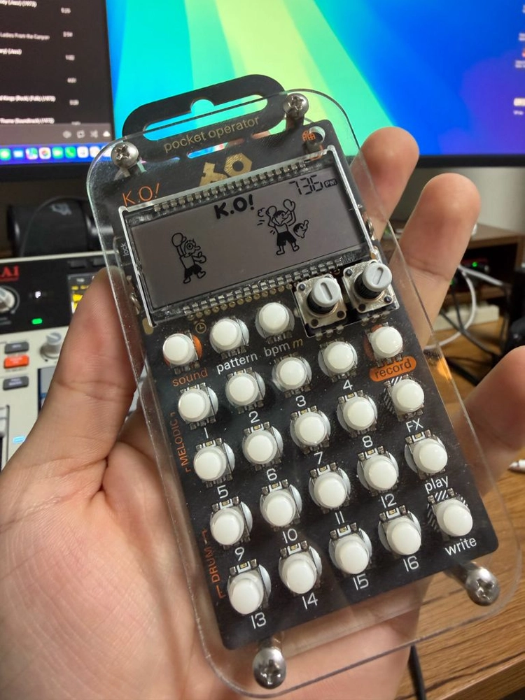 teenage engineering PO-33 + 케이스 판매합니다 - 안심되는 중고거래