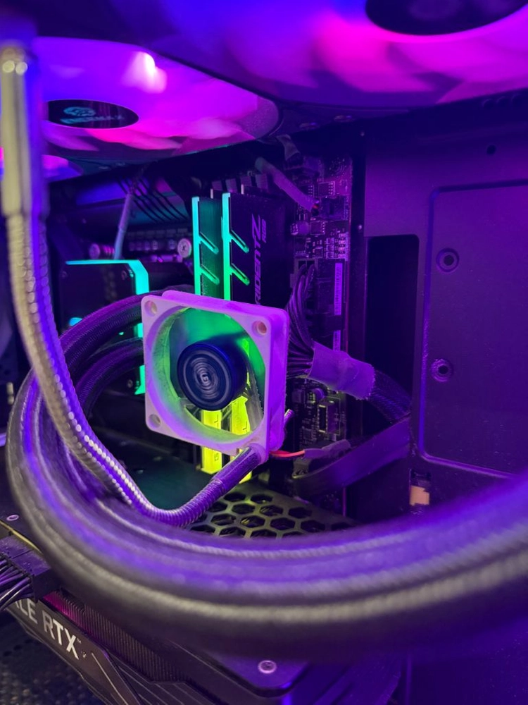 G.SKILL DDR4 16G PC4-25600 CL14 TRIDENT Z RGB (8G2) 판매합니다.지스킬 이미지