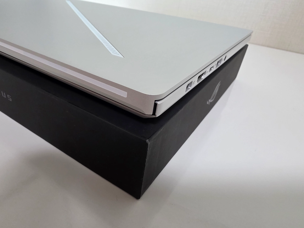ROG 제피러스 G14 5070ti 2025 버전 팝니다. 이미지
