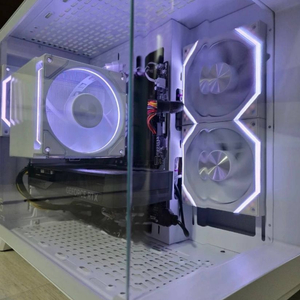 깔끔한 라이젠 9600X + RTX 5060 + 500G + 2TB 이미지