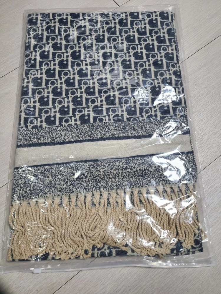 오블리크 패턴 머플러 이미지