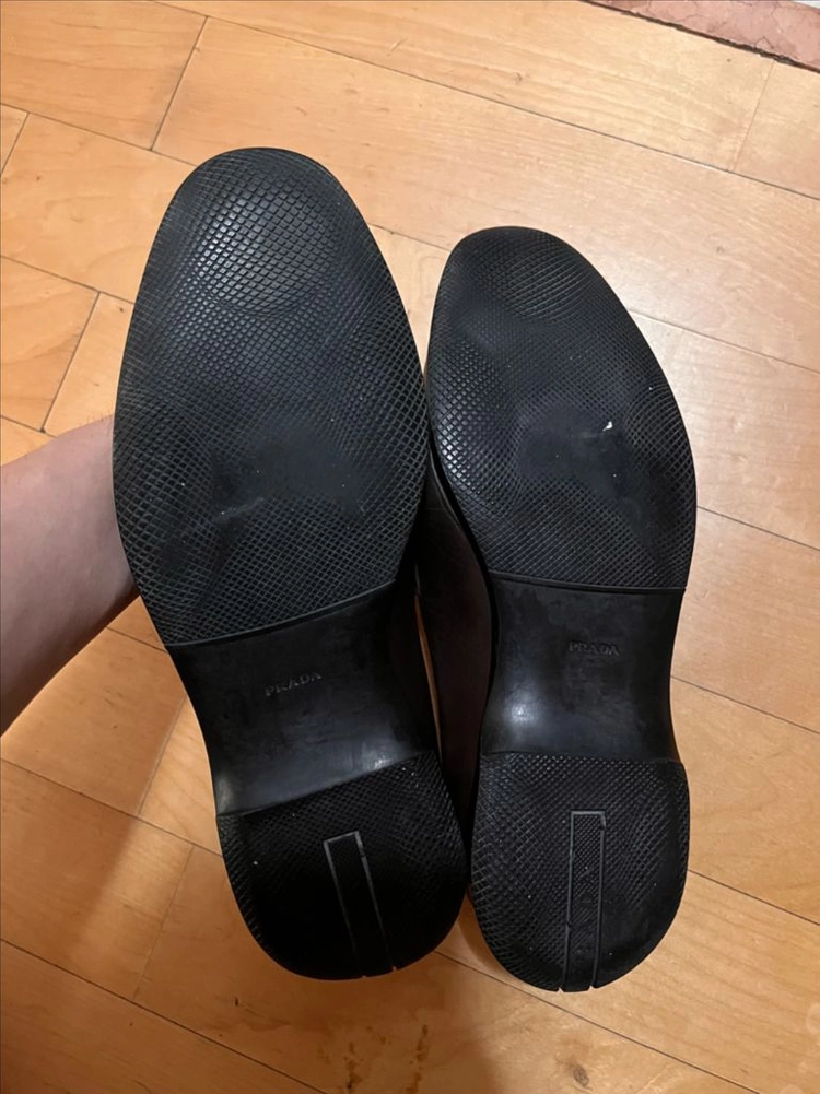 프라다 브라운로퍼255 이미지