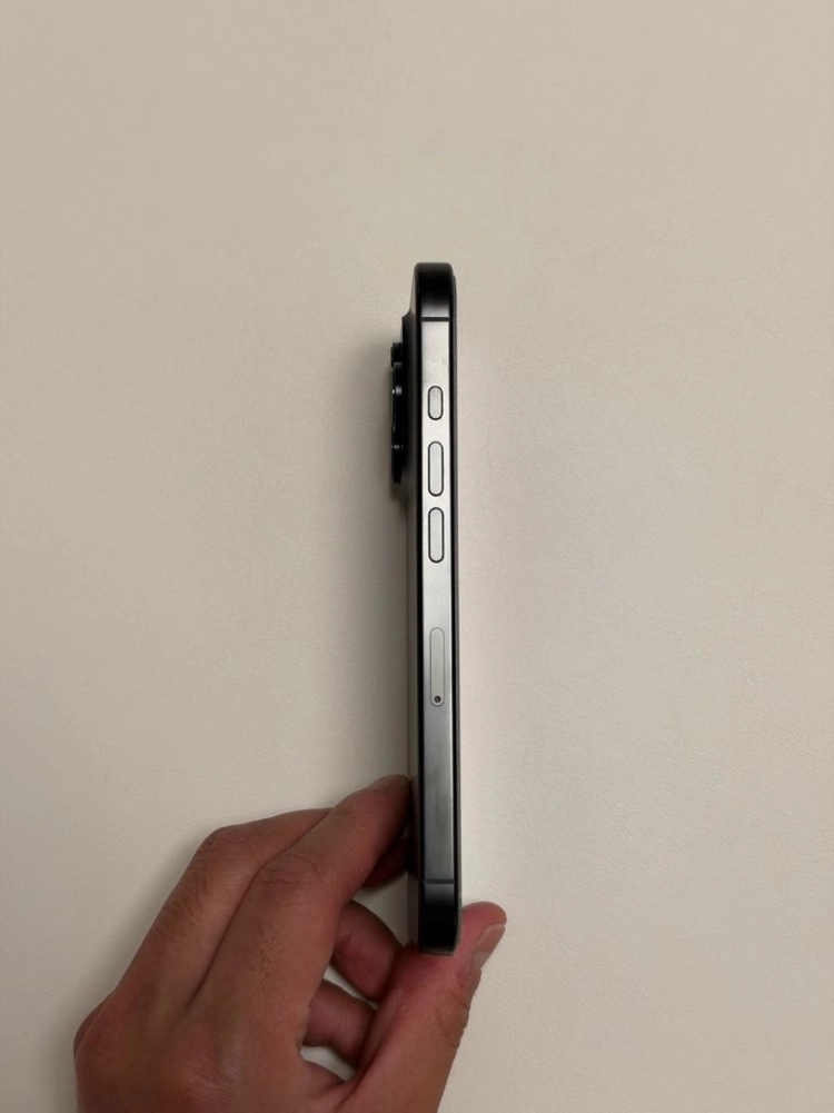 아이폰 16 프로 128GB 블랙 이미지