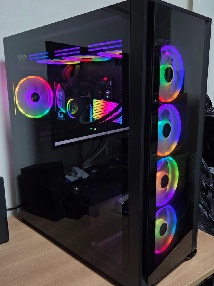 인텔 i9-13900K / Z790 다크히어로 하이엔드 컴퓨터 - 안심되는 중고거래