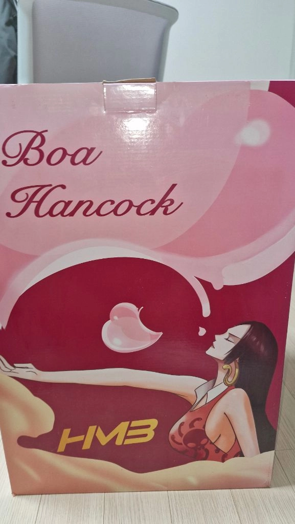 원피스 HMB 보아핸콕 좌상 레진 피규어 판매합니다 이미지
