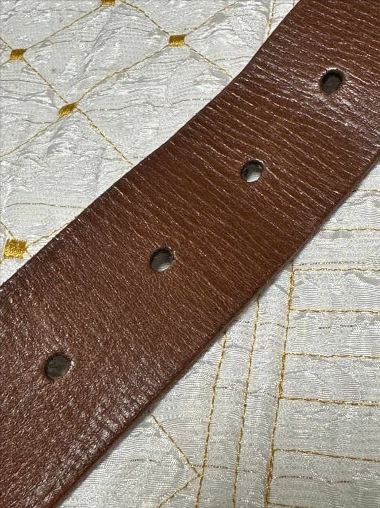 빈티지 감성의 빈티지 잠금식 소가죽 벨트, GENUINE LEATHER 1등급 천연 가죽 이미지