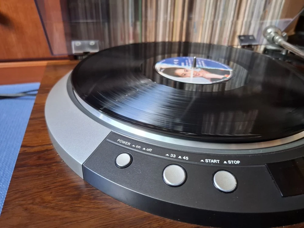 DENON DP~50M턴테이블 이미지