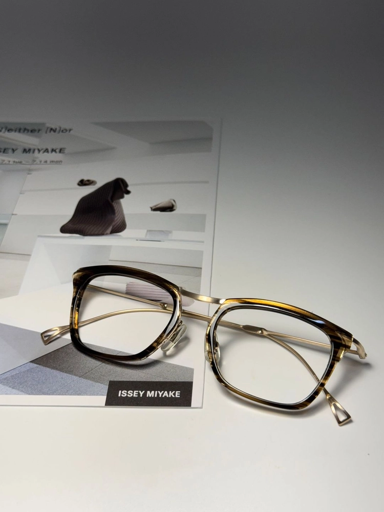 Issey Miyake 이세이 미야케x금자안경 스퀘어 라인 0024 이미지
