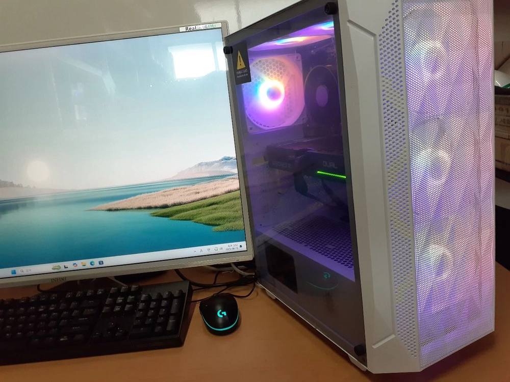 게이밍 pc 본체 14400f Rtx5060 램D5 16g 1TB 이미지