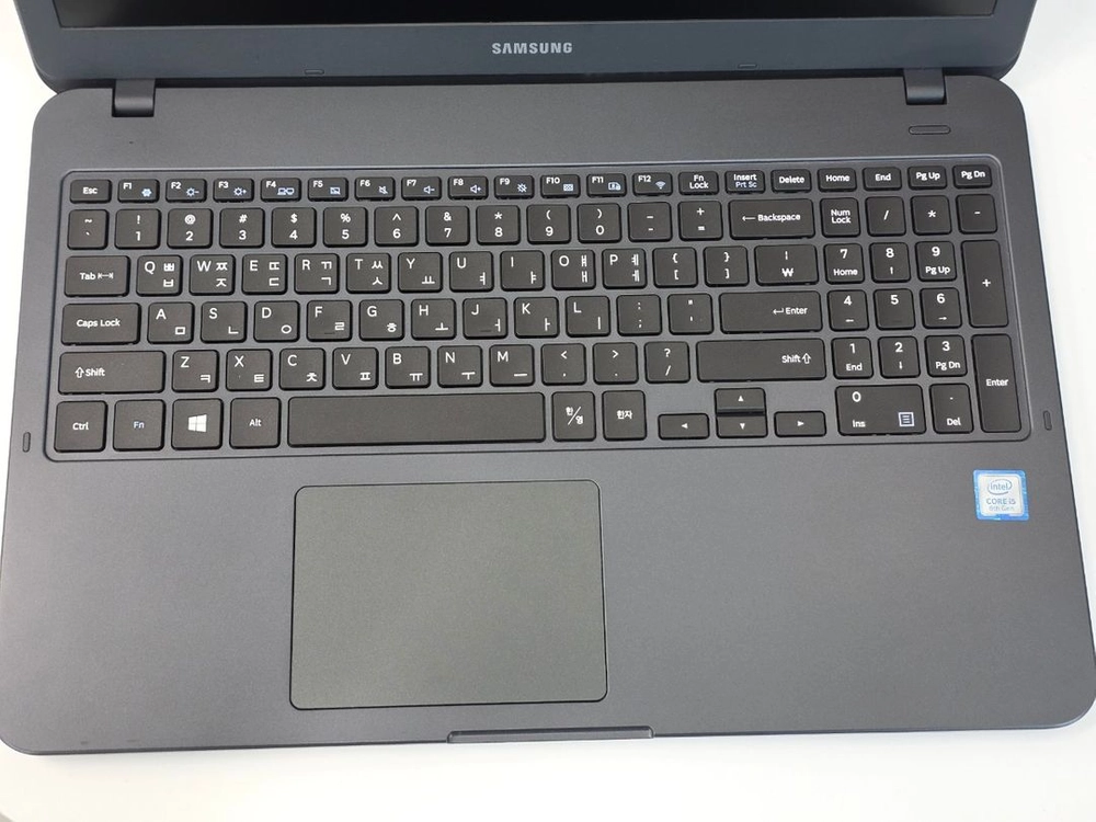 A급 삼성 노트북5 15.6인치 i5 8세대CPU/SSD256GB 노트북 이미지