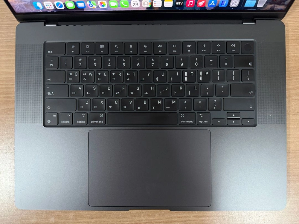 맥북프로 16인치 M3 MAX (램 128GB / SSD 4TB) 노트북 이미지