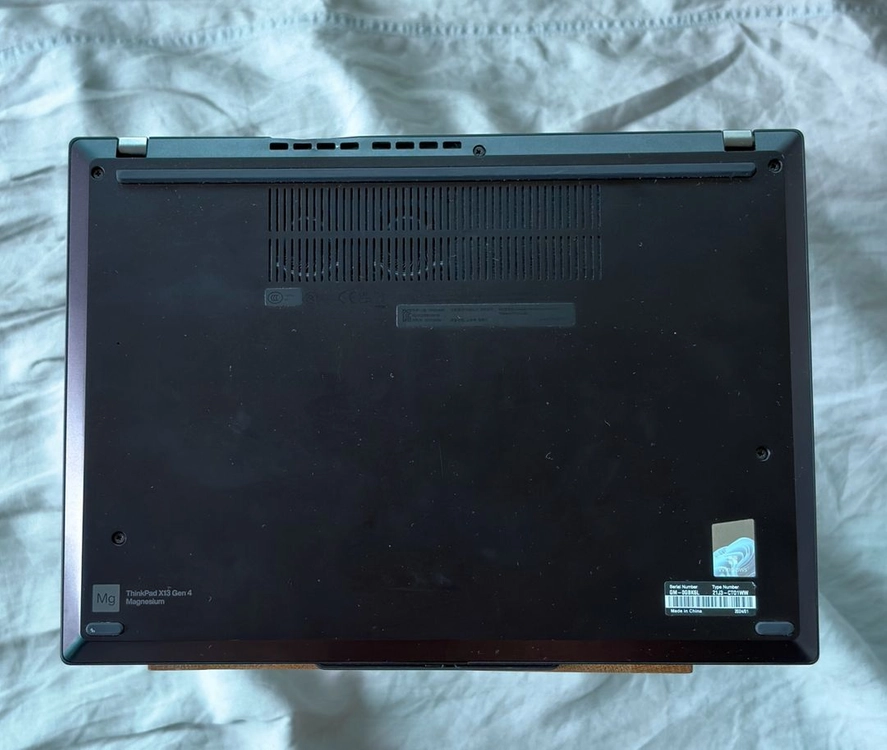 레노버 씽크패드 X13 Gen 4 AMD 7840U onboard32GB. 이미지