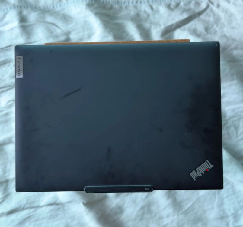 레노버 씽크패드 X13 Gen 4 AMD 7840U onboard32GB. 이미지