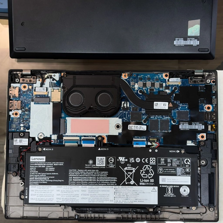 레노버 씽크패드 X13 Gen 4 AMD 7840U onboard32GB. 이미지