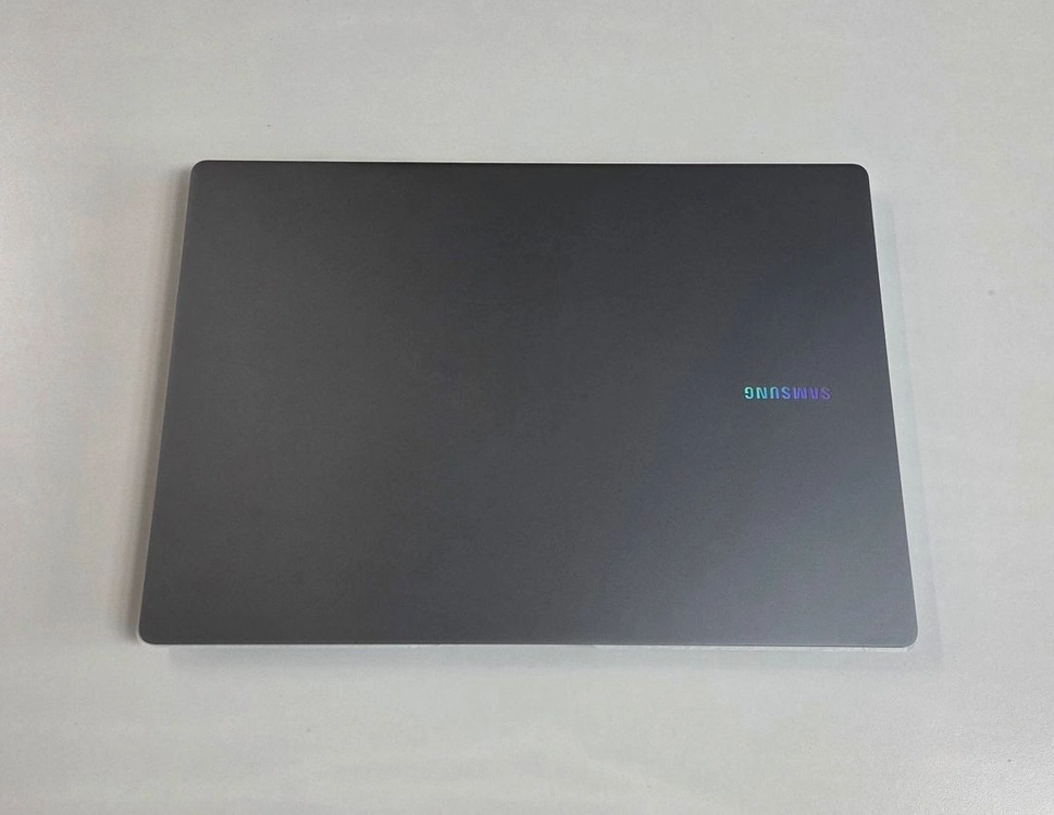 갤럭시북4 울트라 NT960XGL-X92A 노트북 판매합니다 이미지