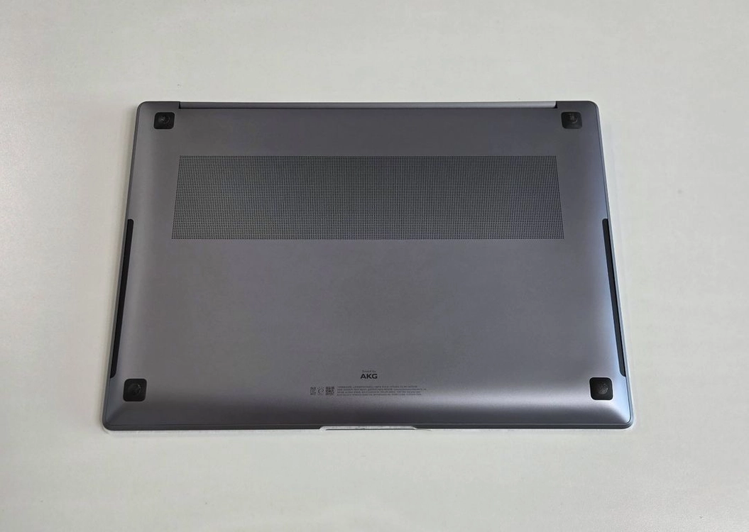 갤럭시북4 울트라 NT960XGL-X92A 노트북 판매합니다 이미지