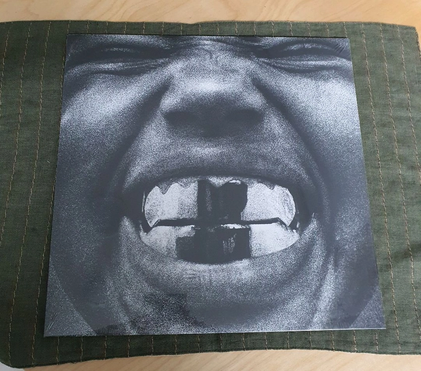 Bully 불리 화이트 LP vinyl 한정판 칸예 웨스트 ye yzy yeezy 이미지