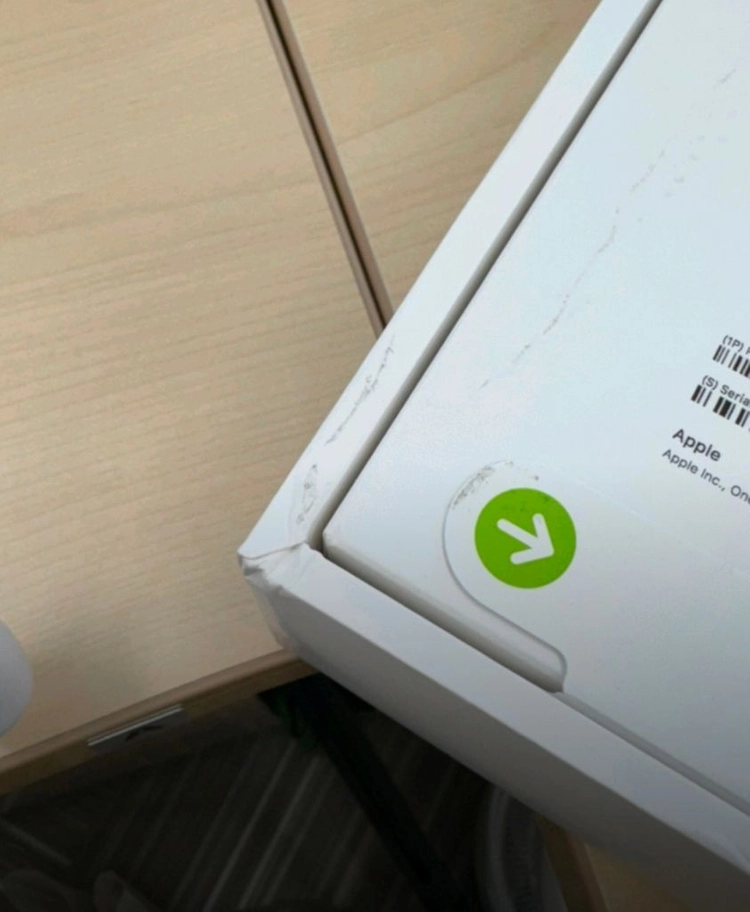 Apple 맥북 에어 13 M5칩 실버 • M5 10코어 • 512GB 이미지