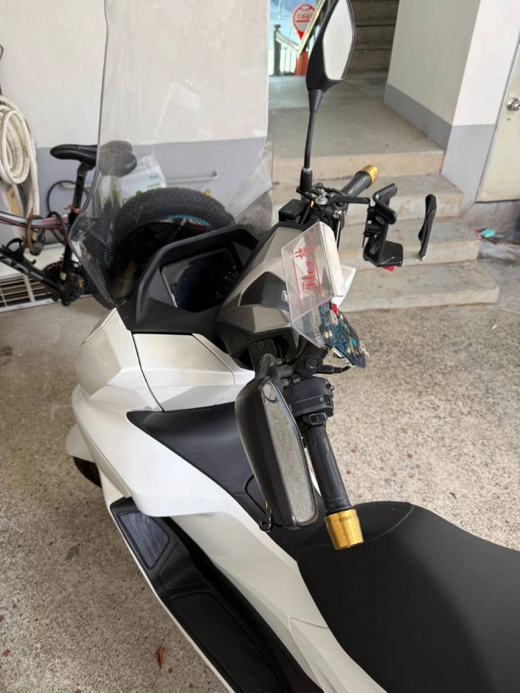 울산 25년식 Pcx 125 3882km 팝니다 이미지