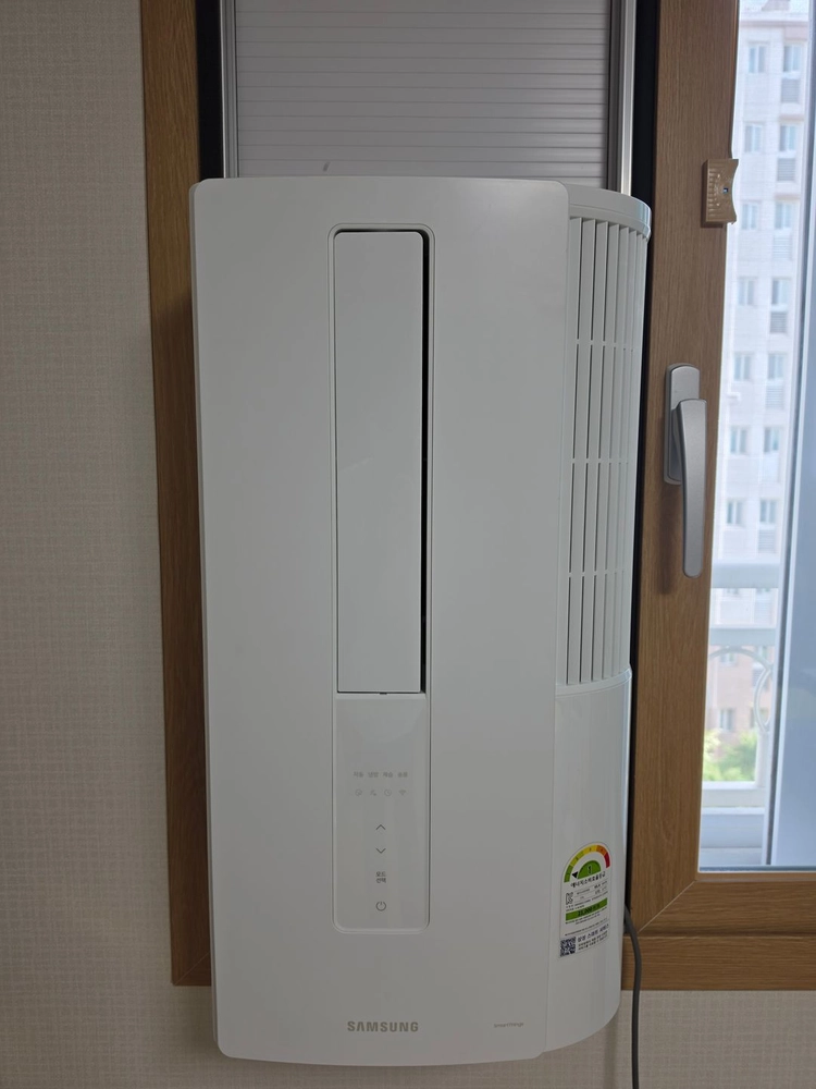 [S급 상태]삼성 윈도우핏 창문형 에어컨(설치키트, 마감판 풀구성, 승용차 수납 가능) 이미지