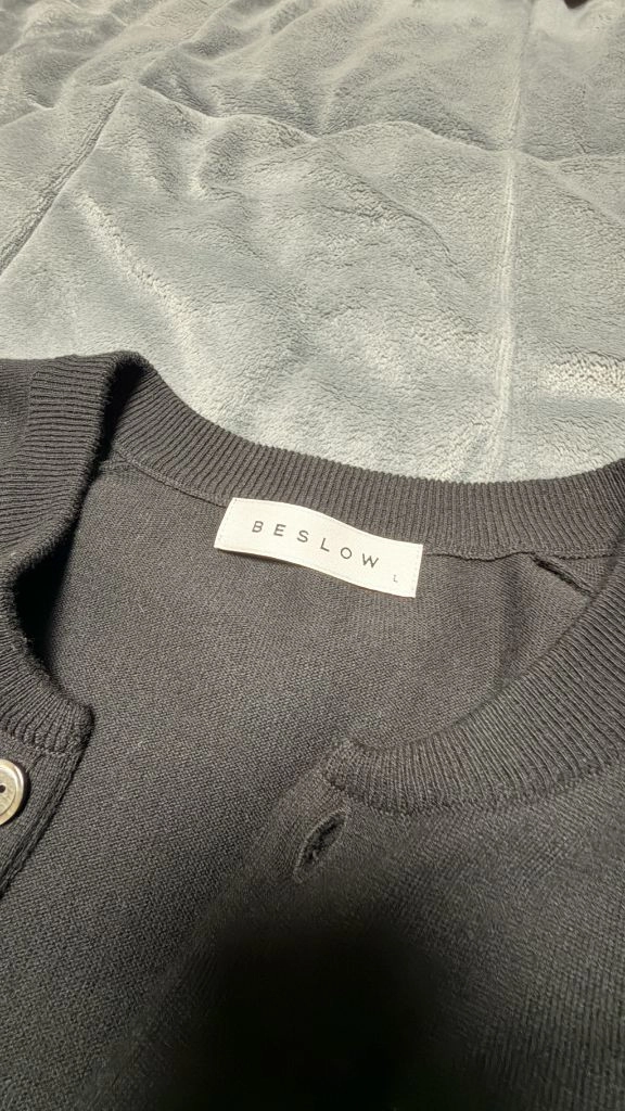 비슬로우 가디건 BESLOW CREW NECK RELAXED SHORT CARDIGAN BLACK사이즈 L 이미지