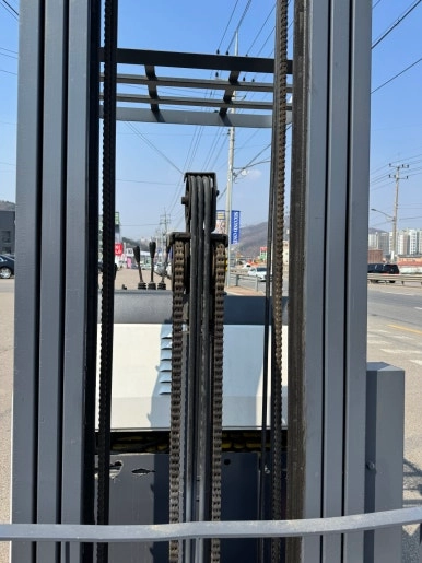 니찌유 입식 전동지게차 1.5톤 3단 5.5M 이미지