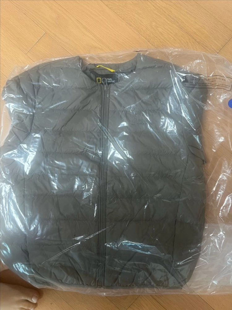 (새제품) 내셔널지오그래픽 키즈 경량패딩140 이미지