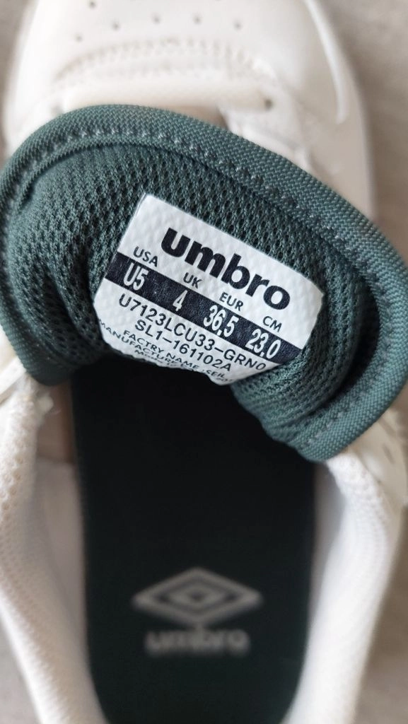 엄브로 운동화 230 UMBRO 이미지