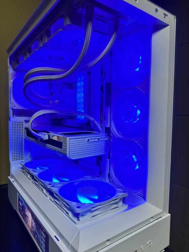 컴퓨터 (9800X3d + 9070XT) 983d13 부울경 이미지