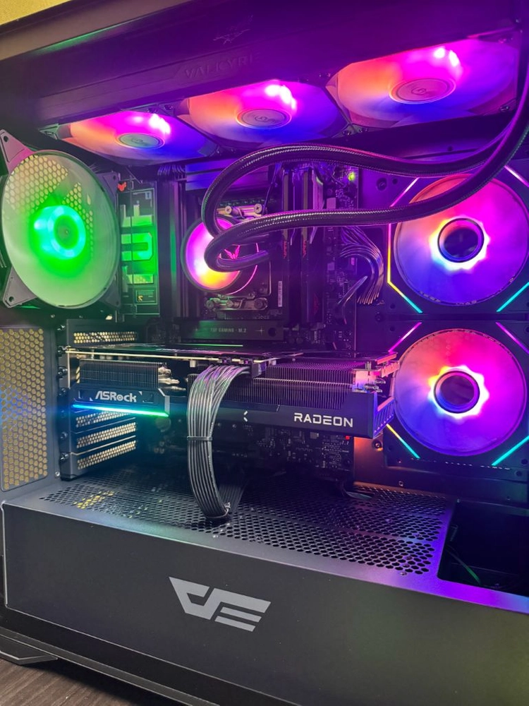 컴퓨터(9800X3d + 9070XT) 983d11 부울경 이미지