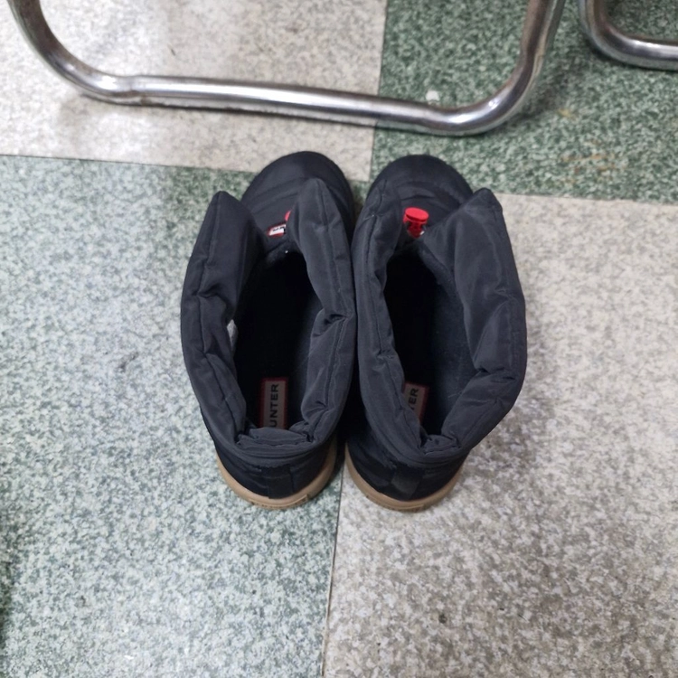 헌터 인 아웃 패딩 부티 260 이미지